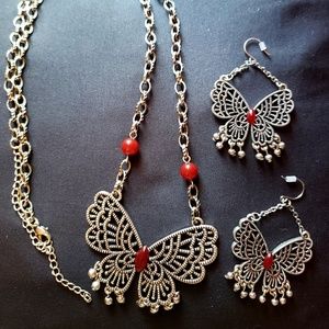 Butterfly necklace and earrings set